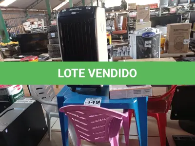 LOTE 449 - 01 MESINHA INFANTIL COM 03 CADEIRAS, 01 ROTEADOR E 01 CLIMATIZADOR. (NO ESTADO) ATENÇÃO! FAZER A VISITAÇÃO ANTES DE ARREMATAR, NÃO SABEMOS SE FUNCIONA. LEILÃO NÃO TEM GARANTIA E NEM DEVOLUÇÃO, SUJEITO A POSSÍVEIS AVARIAS VISÍVEIS/OCULTAS E/OU AUSÊNCIA DE COMPONENTES.