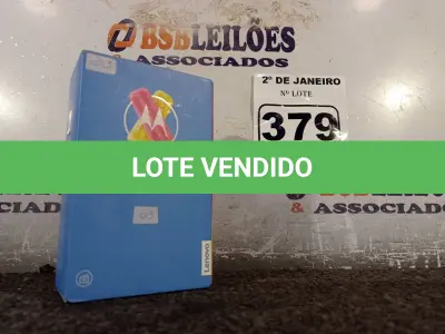 LOTE 379 - 01 CELULAR MOTOC MODELO:XT1750 8GB MARCA LENOVO. (NO ESTADO) ATENÇÃO! FAZER A VISITAÇÃO ANTES DE ARREMATAR, NÃO SABEMOS SE FUNCIONA. LEILÃO NÃO TEM GARANTIA E NEM DEVOLUÇÃO, SUJEITO A POSSÍVEIS AVARIAS VISÍVEIS/OCULTAS E/OU AUSÊNCIA DE COMPONENTES.