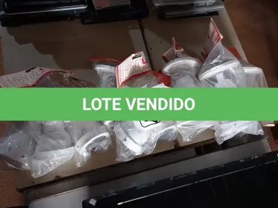 LOTE 287 - 11 LUMINÁRIAS DE SOBREPOR. (NO ESTADO) ATENÇÃO! FAZER A VISITAÇÃO ANTES DE ARREMATAR, NÃO SABEMOS SE FUNCIONA. LEILÃO NÃO TEM GARANTIA E NEM DEVOLUÇÃO, SUJEITO A POSSÍVEIS AVARIAS VISÍVEIS/OCULTAS E/OU AUSÊNCIA DE COMPONENTES.