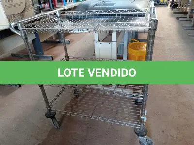 LOTE 363 - 01 CARRINHO PARA TRANSPORTE DE UTENSILIOS COM TRES DIVISOES. (NO ESTADO) ATENÇÃO! FAZER A VISITAÇÃO ANTES DE ARREMATAR, NÃO SABEMOS SE FUNCIONA. LEILÃO NÃO TEM GARANTIA E NEM DEVOLUÇÃO, SUJEITO A POSSÍVEIS AVARIAS VISÍVEIS/OCULTAS E/OU AUSÊNCIA DE COMPONENTES.