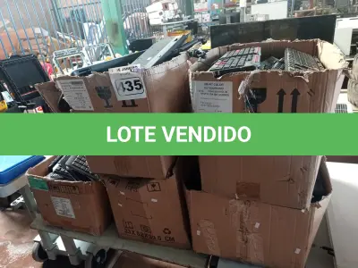 LOTE 435 - 05 CAIXAS DE TECLADOS PARA PC. (NO ESTADO) ATENÇÃO! FAZER A VISITAÇÃO ANTES DE ARREMATAR, NÃO SABEMOS SE FUNCIONA. LEILÃO NÃO TEM GARANTIA E NEM DEVOLUÇÃO, SUJEITO A POSSÍVEIS AVARIAS VISÍVEIS/OCULTAS E/OU AUSÊNCIA DE COMPONENTES.