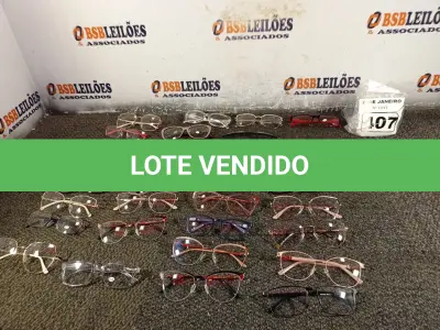 LOTE 407 - 01 LOTE COM APROXIMADAMENTE 30 ARMAÇÕES DE ÓCULOS. (NO ESTADO) ATENÇÃO! FAZER A VISITAÇÃO ANTES DE ARREMATAR, NÃO SABEMOS SE FUNCIONA. LEILÃO NÃO TEM GARANTIA E NEM DEVOLUÇÃO, SUJEITO A POSSÍVEIS AVARIAS VISÍVEIS/OCULTAS E/OU AUSÊNCIA DE COMPONENTES.