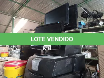 LOTE 202 - 05 IMPRESSORAS LEXMARK E342N E 05 MONITORES MARCAS E MODELOS DIVERSOS PARA RETIRADA DE PEÇAS. (NO ESTADO) ATENÇÃO! FAZER A VISITAÇÃO ANTES DE ARREMATAR, NÃO SABEMOS SE FUNCIONA. LEILÃO NÃO TEM GARANTIA E NEM DEVOLUÇÃO, SUJEITO A POSSÍVEIS AVARIAS VISÍVEIS/OCULTAS E/OU AUSÊNCIA DE COMPONENTES.