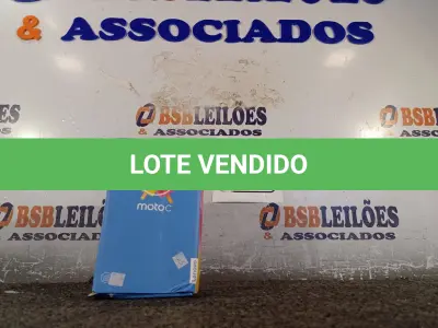 LOTE 430 - 01 CELULAR MOTOC MODELO:XT1750 8GB MARCA LENOVO. (NO ESTADO) ATENÇÃO! FAZER A VISITAÇÃO ANTES DE ARREMATAR, NÃO SABEMOS SE FUNCIONA. LEILÃO NÃO TEM GARANTIA E NEM DEVOLUÇÃO, SUJEITO A POSSÍVEIS AVARIAS VISÍVEIS/OCULTAS E/OU AUSÊNCIA DE COMPONENTES.