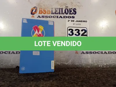 LOTE 332 - 01 CELULAR MOTOC MODELO:XT1750 8GB MARCA LENOVO. (NO ESTADO) ATENÇÃO! FAZER A VISITAÇÃO ANTES DE ARREMATAR, NÃO SABEMOS SE FUNCIONA. LEILÃO NÃO TEM GARANTIA E NEM DEVOLUÇÃO, SUJEITO A POSSÍVEIS AVARIAS VISÍVEIS/OCULTAS E/OU AUSÊNCIA DE COMPONENTES.