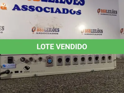 LOTE 358 - 01 AMPLIFICADOR DE ÁUDIO. (NO ESTADO) ATENÇÃO! FAZER A VISITAÇÃO ANTES DE ARREMATAR, NÃO SABEMOS SE FUNCIONA. LEILÃO NÃO TEM GARANTIA E NEM DEVOLUÇÃO, SUJEITO A POSSÍVEIS AVARIAS VISÍVEIS/OCULTAS E/OU AUSÊNCIA DE COMPONENTES.