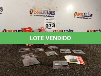 LOTE 073 - 01 LOTE COM 30 CARTÕES DE MEMÓRIA MICRO SD APROXIMADAMENTE. (NO ESTADO) ATENÇÃO! FAZER A VISITAÇÃO ANTES DE ARREMATAR, NÃO SABEMOS SE FUNCIONA. LEILÃO NÃO TEM GARANTIA E NEM DEVOLUÇÃO, SUJEITO A POSSÍVEIS AVARIAS VISÍVEIS/OCULTAS E/OU AUSÊNCIA DE COMPONENTES.