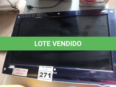 LOTE 271 - 01 TV 32’’ MARCA LG PARA RETIRADA DE PEÇAS. (NO ESTADO) ATENÇÃO! FAZER A VISITAÇÃO ANTES DE ARREMATAR, NÃO SABEMOS SE FUNCIONA. LEILÃO NÃO TEM GARANTIA E NEM DEVOLUÇÃO, SUJEITO A POSSÍVEIS AVARIAS VISÍVEIS/OCULTAS E/OU AUSÊNCIA DE COMPONENTES.