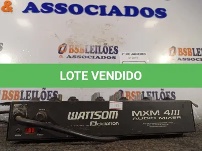 LOTE 154 - 01 MESA DE SOM WATTISOM MODELO MXM4. (NO ESTADO) ATENÇÃO! FAZER A VISITAÇÃO ANTES DE ARREMATAR, NÃO SABEMOS SE FUNCIONA. LEILÃO NÃO TEM GARANTIA E NEM DEVOLUÇÃO, SUJEITO A POSSÍVEIS AVARIAS VISÍVEIS/OCULTAS E/OU AUSÊNCIA DE COMPONENTES.