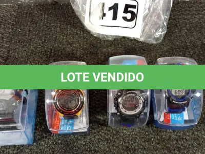 LOTE 415 - 04 RELÓGIOS. (NO ESTADO) ATENÇÃO! FAZER A VISITAÇÃO ANTES DE ARREMATAR, NÃO SABEMOS SE FUNCIONA. LEILÃO NÃO TEM GARANTIA E NEM DEVOLUÇÃO, SUJEITO A POSSÍVEIS AVARIAS VISÍVEIS/OCULTAS E/OU AUSÊNCIA DE COMPONENTES.