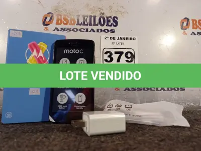 LOTE 379 - 01 CELULAR MOTOC MODELO:XT1750 8GB MARCA LENOVO. (NO ESTADO) ATENÇÃO! FAZER A VISITAÇÃO ANTES DE ARREMATAR, NÃO SABEMOS SE FUNCIONA. LEILÃO NÃO TEM GARANTIA E NEM DEVOLUÇÃO, SUJEITO A POSSÍVEIS AVARIAS VISÍVEIS/OCULTAS E/OU AUSÊNCIA DE COMPONENTES.
