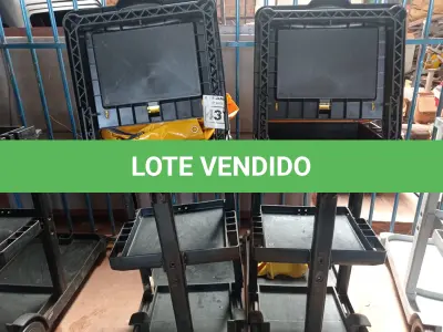 LOTE 437 - 02 CARRINHOS PARA LIMPEZA INDUSTRIAL INCOMPLETO. (NO ESTADO) ATENÇÃO! FAZER A VISITAÇÃO ANTES DE ARREMATAR, NÃO SABEMOS SE FUNCIONA. LEILÃO NÃO TEM GARANTIA E NEM DEVOLUÇÃO, SUJEITO A POSSÍVEIS AVARIAS VISÍVEIS/OCULTAS E/OU AUSÊNCIA DE COMPONENTES.