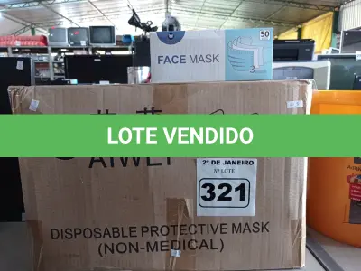 LOTE 321 - 01 CAIXA COM APROXIMADAMENTE 2.000 MASCARAS DESCARTÁVEIS VARIADAS. (NO ESTADO) ATENÇÃO! FAZER A VISITAÇÃO ANTES DE ARREMATAR, NÃO SABEMOS SE FUNCIONA. LEILÃO NÃO TEM GARANTIA E NEM DEVOLUÇÃO, SUJEITO A POSSÍVEIS AVARIAS VISÍVEIS/OCULTAS E/OU AUSÊNCIA DE COMPONENTES.