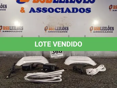 LOTE 368 - 02 ROTEADORES TP-LINK COM CABO E FONTE. (NO ESTADO) ATENÇÃO! FAZER A VISITAÇÃO ANTES DE ARREMATAR, NÃO SABEMOS SE FUNCIONA. LEILÃO NÃO TEM GARANTIA E NEM DEVOLUÇÃO, SUJEITO A POSSÍVEIS AVARIAS VISÍVEIS/OCULTAS E/OU AUSÊNCIA DE COMPONENTES.