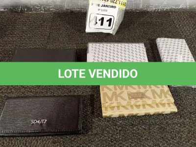 LOTE 411 - 05 CARTEIRAS FEMININA. (NO ESTADO) ATENÇÃO! FAZER A VISITAÇÃO ANTES DE ARREMATAR, NÃO SABEMOS SE FUNCIONA. LEILÃO NÃO TEM GARANTIA E NEM DEVOLUÇÃO, SUJEITO A POSSÍVEIS AVARIAS VISÍVEIS/OCULTAS E/OU AUSÊNCIA DE COMPONENTES.