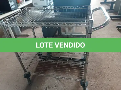 LOTE 285 - 01 CARRINHO PARA TRANSPORTE DE UTENSILIOS COM TRES DIVISOES. (NO ESTADO) ATENÇÃO! FAZER A VISITAÇÃO ANTES DE ARREMATAR, NÃO SABEMOS SE FUNCIONA. LEILÃO NÃO TEM GARANTIA E NEM DEVOLUÇÃO, SUJEITO A POSSÍVEIS AVARIAS VISÍVEIS/OCULTAS E/OU AUSÊNCIA DE COMPONENTES.