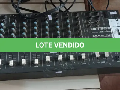 LOTE 469 - 01 MESA DE SOM MARCA WATTSOM MODLO:MXS 8 CANAIS. (NO ESTADO) ATENÇÃO! FAZER A VISITAÇÃO ANTES DE ARREMATAR, NÃO SABEMOS SE FUNCIONA. LEILÃO NÃO TEM GARANTIA E NEM DEVOLUÇÃO, SUJEITO A POSSÍVEIS AVARIAS VISÍVEIS/OCULTAS E/OU AUSÊNCIA DE COMPONENTES.