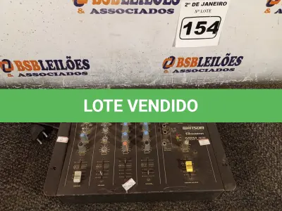 LOTE 154 - 01 MESA DE SOM WATTISOM MODELO MXM4. (NO ESTADO) ATENÇÃO! FAZER A VISITAÇÃO ANTES DE ARREMATAR, NÃO SABEMOS SE FUNCIONA. LEILÃO NÃO TEM GARANTIA E NEM DEVOLUÇÃO, SUJEITO A POSSÍVEIS AVARIAS VISÍVEIS/OCULTAS E/OU AUSÊNCIA DE COMPONENTES.