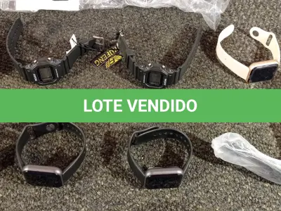 LOTE 418 - 01 LOTE COM RELÓGIOS DIVERSOS. (NO ESTADO) ATENÇÃO! FAZER A VISITAÇÃO ANTES DE ARREMATAR, NÃO SABEMOS SE FUNCIONA. LEILÃO NÃO TEM GARANTIA E NEM DEVOLUÇÃO, SUJEITO A POSSÍVEIS AVARIAS VISÍVEIS/OCULTAS E/OU AUSÊNCIA DE COMPONENTES.