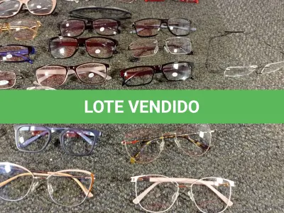 LOTE 407 - 01 LOTE COM APROXIMADAMENTE 30 ARMAÇÕES DE ÓCULOS. (NO ESTADO) ATENÇÃO! FAZER A VISITAÇÃO ANTES DE ARREMATAR, NÃO SABEMOS SE FUNCIONA. LEILÃO NÃO TEM GARANTIA E NEM DEVOLUÇÃO, SUJEITO A POSSÍVEIS AVARIAS VISÍVEIS/OCULTAS E/OU AUSÊNCIA DE COMPONENTES.