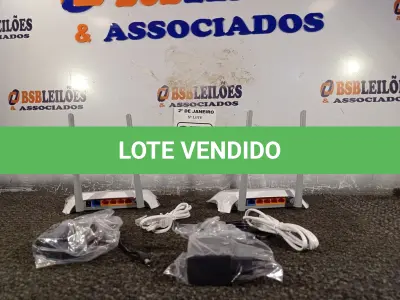 LOTE 375 - 02 ROTEADORES TP-LINK COM CABO E FONTE. (NO ESTADO) ATENÇÃO! FAZER A VISITAÇÃO ANTES DE ARREMATAR, NÃO SABEMOS SE FUNCIONA. LEILÃO NÃO TEM GARANTIA E NEM DEVOLUÇÃO, SUJEITO A POSSÍVEIS AVARIAS VISÍVEIS/OCULTAS E/OU AUSÊNCIA DE COMPONENTES.