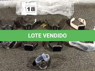 LOTE 418 - 01 LOTE COM RELÓGIOS DIVERSOS. (NO ESTADO) ATENÇÃO! FAZER A VISITAÇÃO ANTES DE ARREMATAR, NÃO SABEMOS SE FUNCIONA. LEILÃO NÃO TEM GARANTIA E NEM DEVOLUÇÃO, SUJEITO A POSSÍVEIS AVARIAS VISÍVEIS/OCULTAS E/OU AUSÊNCIA DE COMPONENTES.