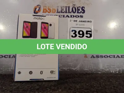 LOTE 395 - 01 CELULAR MOTOC MODELO:XT1750 8GB MARCA LENOVO. (NO ESTADO) ATENÇÃO! FAZER A VISITAÇÃO ANTES DE ARREMATAR, NÃO SABEMOS SE FUNCIONA. LEILÃO NÃO TEM GARANTIA E NEM DEVOLUÇÃO, SUJEITO A POSSÍVEIS AVARIAS VISÍVEIS/OCULTAS E/OU AUSÊNCIA DE COMPONENTES.