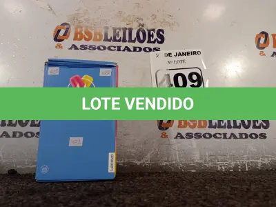LOTE 409 - 01 CELULAR MOTOC MODELO:XT1750 8GB MARCA LENOVO. (NO ESTADO) ATENÇÃO! FAZER A VISITAÇÃO ANTES DE ARREMATAR, NÃO SABEMOS SE FUNCIONA. LEILÃO NÃO TEM GARANTIA E NEM DEVOLUÇÃO, SUJEITO A POSSÍVEIS AVARIAS VISÍVEIS/OCULTAS E/OU AUSÊNCIA DE COMPONENTES.