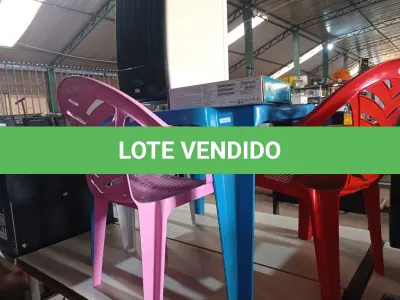 LOTE 449 - 01 MESINHA INFANTIL COM 03 CADEIRAS, 01 ROTEADOR E 01 CLIMATIZADOR. (NO ESTADO) ATENÇÃO! FAZER A VISITAÇÃO ANTES DE ARREMATAR, NÃO SABEMOS SE FUNCIONA. LEILÃO NÃO TEM GARANTIA E NEM DEVOLUÇÃO, SUJEITO A POSSÍVEIS AVARIAS VISÍVEIS/OCULTAS E/OU AUSÊNCIA DE COMPONENTES.