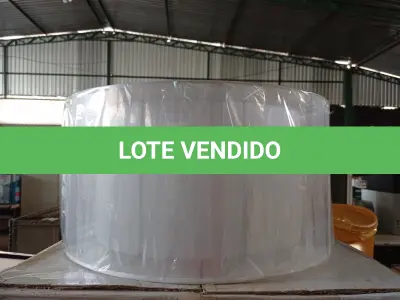 LOTE 314 - 01 LUMINÁRIA DE TETO NA COR BRANCA. (NO ESTADO) ATENÇÃO! FAZER A VISITAÇÃO ANTES DE ARREMATAR, NÃO SABEMOS SE FUNCIONA. LEILÃO NÃO TEM GARANTIA E NEM DEVOLUÇÃO, SUJEITO A POSSÍVEIS AVARIAS VISÍVEIS/OCULTAS E/OU AUSÊNCIA DE COMPONENTES.