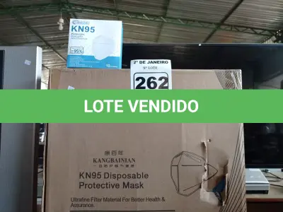 LOTE 262 - 01 CAIXA COM APROXIMADAMENTE 1.000 MASCARAS DESCARTÁVEIS KN95 . (NO ESTADO) ATENÇÃO! FAZER A VISITAÇÃO ANTES DE ARREMATAR, NÃO SABEMOS SE FUNCIONA. LEILÃO NÃO TEM GARANTIA E NEM DEVOLUÇÃO, SUJEITO A POSSÍVEIS AVARIAS VISÍVEIS/OCULTAS E/OU AUSÊNCIA DE COMPONENTES.