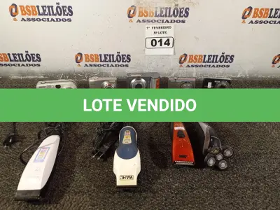 LOTE 014 - 01 BARBEADOR, 03 MAQUINAS DE CORTAR CABELO E 05 MAQUINAS FOTOGRÁFICAS DIGITAIS. (NO ESTADO) ATENÇÃO! FAZER A VISITAÇÃO ANTES DE ARREMATAR, NÃO SABEMOS SE FUNCIONA. LEILÃO NÃO TEM GARANTIA E NEM DEVOLUÇÃO, SUJEITO A POSSÍVEIS AVARIAS VISÍVEIS/OCULTAS E/OU AUSÊNCIA DE COMPONENTES.
