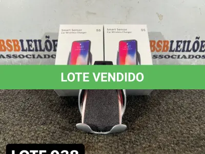 LOTE 038 - 02 SUPORTES CARREGADORES POR INDUÇÃO ( NOVO ) ( NO ESTADO )