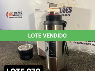 LOTE 070 - 01 GARRAFA TERMICA DE CAMPING 800ML PRATEADA ( NOVO ) ( NO ESTADO )