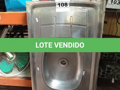 LOTE 108 - 01 PIA EM INOX CIMENTADA. (NO ESTADO) ATENÇÃO! FAZER A VISITAÇÃO ANTES DE ARREMATAR, NÃO SABEMOS SE FUNCIONA. LEILÃO NÃO TEM GARANTIA E NEM DEVOLUÇÃO, SUJEITO A POSSÍVEIS AVARIAS VISÍVEIS/OCULTAS E/OU AUSÊNCIA DE COMPONENTES.