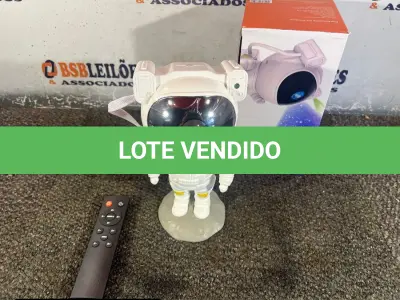LOTE 029 - 01 PROJETOR ESTELAR ASTRONAUTA( NOVO ) ( NO ESTADO )
