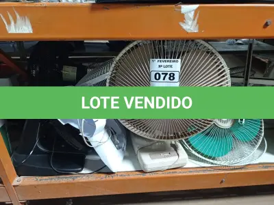 LOTE 078 - 01 LOTE COM VÁRIOS VENTILADORES MARCAS E MODELOS DIVERSOS. (NO ESTADO) ATENÇÃO! FAZER A VISITAÇÃO ANTES DE ARREMATAR, NÃO SABEMOS SE FUNCIONA. LEILÃO NÃO TEM GARANTIA E NEM DEVOLUÇÃO, SUJEITO A POSSÍVEIS AVARIAS VISÍVEIS/OCULTAS E/OU AUSÊNCIA DE COMPONENTES.