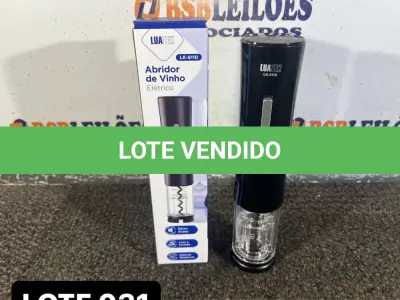 LOTE 031 - 01 ABRIDOR DE VINHO AUTOMÁTICO NA COR PRETA ( NOVO ) ( NO ESTADO )