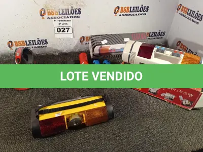 LOTE 027 - 01 LOTE COM VÁRIAS LANTERNAS MARCAS E MODELOS DIVERSOS. (NO ESTADO) ATENÇÃO! FAZER A VISITAÇÃO ANTES DE ARREMATAR, NÃO SABEMOS SE FUNCIONA. LEILÃO NÃO TEM GARANTIA E NEM DEVOLUÇÃO, SUJEITO A POSSÍVEIS AVARIAS VISÍVEIS/OCULTAS E/OU AUSÊNCIA DE COMPONENTES.