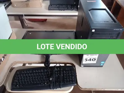 LOTE 540 - 01 CPU, 01 TECLADO E 01 MONITOR CORE I3.(NO ESTADO) ATENÇÃO! FAZER A VISITAÇÃO ANTES DE ARREMATAR, NÃO SABEMOS SE FUNCIONA. LEILÃO NÃO TEM GARANTIA E NEM DEVOLUÇÃO, SUJEITO A POSSÍVEIS AVARIAS VISÍVEIS/OCULTAS E/OU AUSÊNCIA DE COMPONENTES.