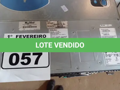 LOTE 057 - 01 SERVIDOR DE GAVETA. (NO ESTADO) ATENÇÃO! FAZER A VISITAÇÃO ANTES DE ARREMATAR, NÃO SABEMOS SE FUNCIONA. LEILÃO NÃO TEM GARANTIA E NEM DEVOLUÇÃO, SUJEITO A POSSÍVEIS AVARIAS VISÍVEIS/OCULTAS E/OU AUSÊNCIA DE COMPONENTES.