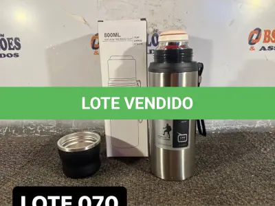 LOTE 070 - 01 GARRAFA TERMICA DE CAMPING 800ML PRATEADA ( NOVO ) ( NO ESTADO )