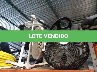 LOTE 095 - 01 LOTE COM VÁRIOS VENTILADORES MARCAS E MODELOS DIVERSOS. (NO ESTADO) ATENÇÃO! FAZER A VISITAÇÃO ANTES DE ARREMATAR, NÃO SABEMOS SE FUNCIONA. LEILÃO NÃO TEM GARANTIA E NEM DEVOLUÇÃO, SUJEITO A POSSÍVEIS AVARIAS VISÍVEIS/OCULTAS E/OU AUSÊNCIA DE COMPONENTES.