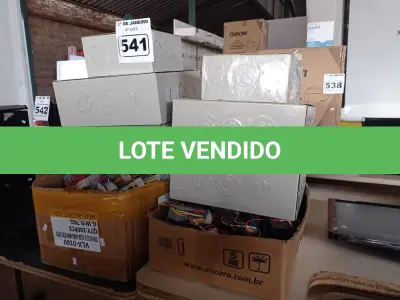 LOTE 541 - 06 CAIXAS DE PASSAGEM DE FIO E 02 CAIXAS COM GRANDE QUANTIDADE DE REATORES.. (NO ESTADO) ATENÇÃO! FAZER A VISITAÇÃO ANTES DE ARREMATAR, NÃO SABEMOS SE FUNCIONA. LEILÃO NÃO TEM GARANTIA E NEM DEVOLUÇÃO, SUJEITO A POSSÍVEIS AVARIAS VISÍVEIS/OCULTAS E/OU AUSÊNCIA DE COMPONENTES.