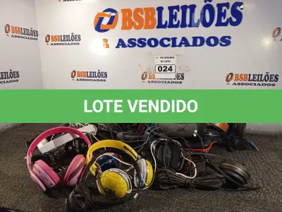 LOTE 024 - 01 LOTE COM VÁRIOS FONES DE OUVIDO MARCAS E MODELOS DIVERSOS. (NO ESTADO) ATENÇÃO! FAZER A VISITAÇÃO ANTES DE ARREMATAR, NÃO SABEMOS SE FUNCIONA. LEILÃO NÃO TEM GARANTIA E NEM DEVOLUÇÃO, SUJEITO A POSSÍVEIS AVARIAS VISÍVEIS/OCULTAS E/OU AUSÊNCIA DE COMPONENTES.