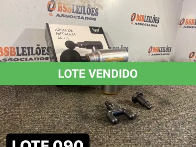 LOTE 090 - 01 PISTOLA DE MASSAGEM ELETRICA ( NOVO ) ( NO ESTADO )