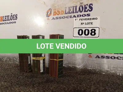 LOTE 008 - 01 LOTE COM VÁRIAS MEMORIAS PARA PC MARCAS E MODELOS DIVERSOS. (NO ESTADO) ATENÇÃO! FAZER A VISITAÇÃO ANTES DE ARREMATAR, NÃO SABEMOS SE FUNCIONA. LEILÃO NÃO TEM GARANTIA E NEM DEVOLUÇÃO, SUJEITO A POSSÍVEIS AVARIAS VISÍVEIS/OCULTAS E/OU AUSÊNCIA DE COMPONENTES.