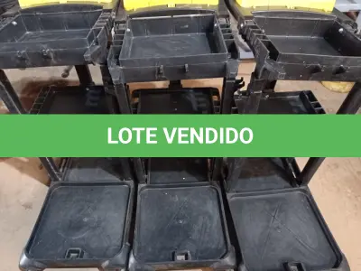 LOTE 496 - 03 CARRINHOS PARA LIMPEZA INDUSTRIAL INCOMPLETO. (NO ESTADO) ATENÇÃO! FAZER A VISITAÇÃO ANTES DE ARREMATAR, NÃO SABEMOS SE FUNCIONA. LEILÃO NÃO TEM GARANTIA E NEM DEVOLUÇÃO, SUJEITO A POSSÍVEIS AVARIAS VISÍVEIS/OCULTAS E/OU AUSÊNCIA DE COMPONENTES.