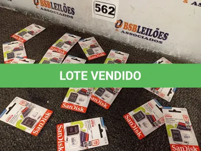 LOTE 562 - 01 LOTE COM CARTOES DE MEMORIA DE 16GK. (NO ESTADO) ATENÇÃO! FAZER A VISITAÇÃO ANTES DE ARREMATAR, NÃO SABEMOS SE FUNCIONA. LEILÃO NÃO TEM GARANTIA E NEM DEVOLUÇÃO, SUJEITO A POSSÍVEIS AVARIAS VISÍVEIS/OCULTAS E/OU AUSÊNCIA DE COMPONENTES.