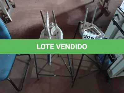 LOTE 509 - 02 CORTADORAS DE BATATAS. (NO ESTADO) ATENÇÃO! FAZER A VISITAÇÃO ANTES DE ARREMATAR, NÃO SABEMOS SE FUNCIONA. LEILÃO NÃO TEM GARANTIA E NEM DEVOLUÇÃO, SUJEITO A POSSÍVEIS AVARIAS VISÍVEIS/OCULTAS E/OU AUSÊNCIA DE COMPONENTES.
